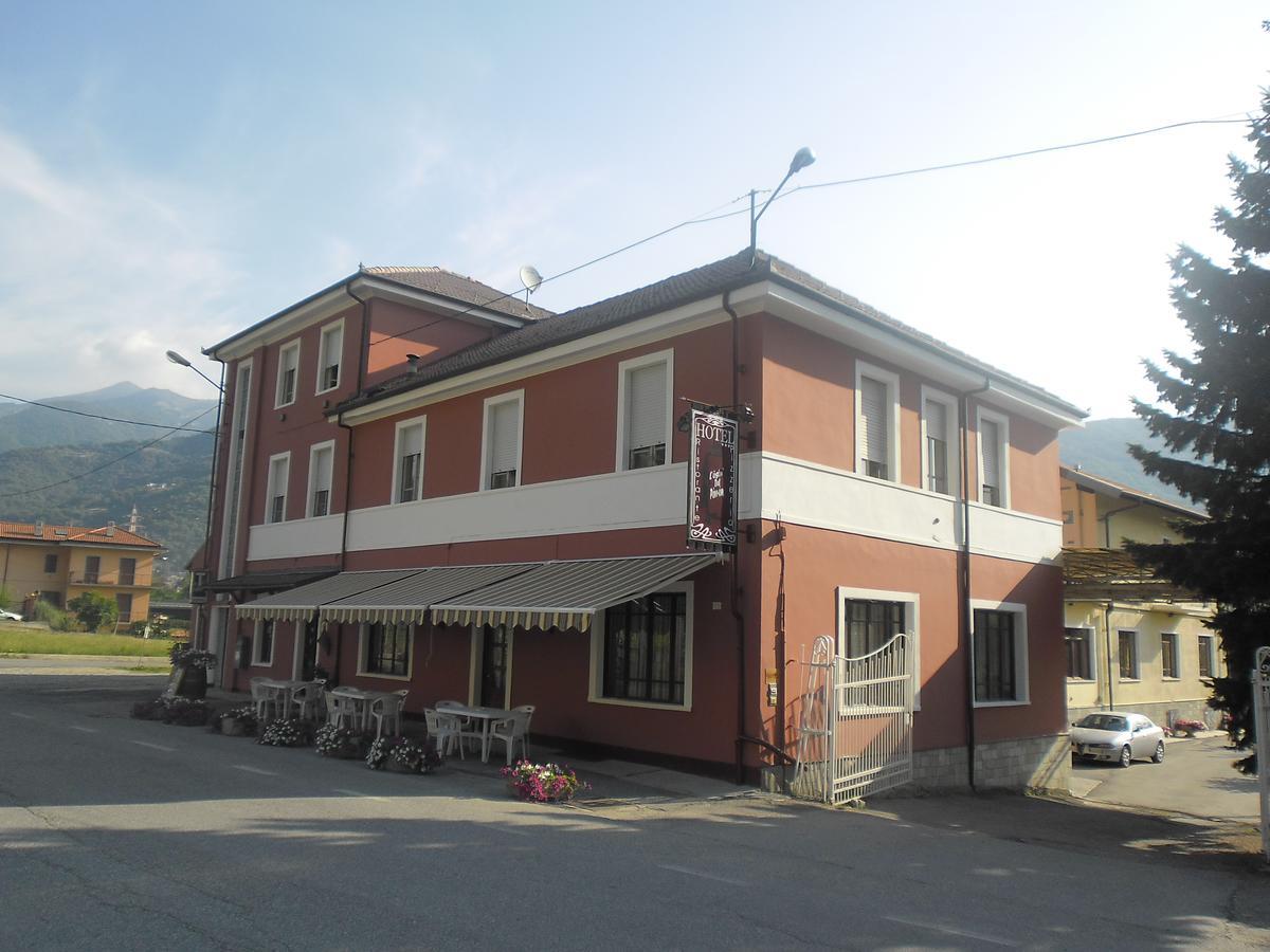 Pinasca L'Ostu Del Povr-Om酒店 外观 照片